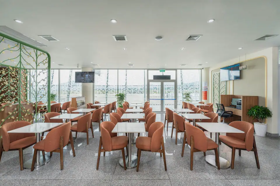 Flughafen Lien Khuong