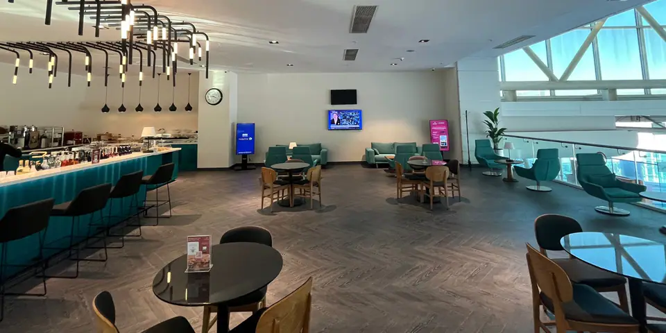 Primeclass Lounge — 2