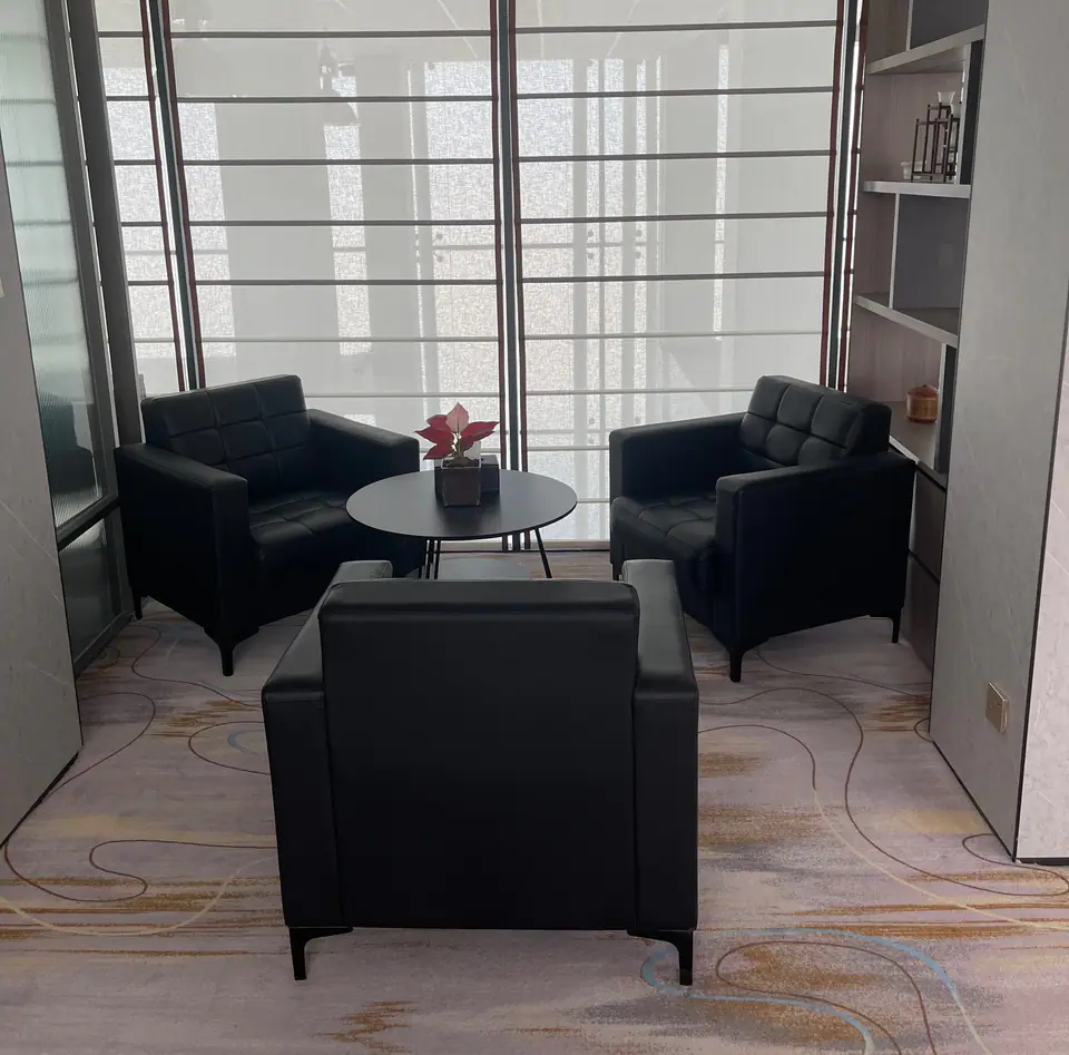 First Class Lounge