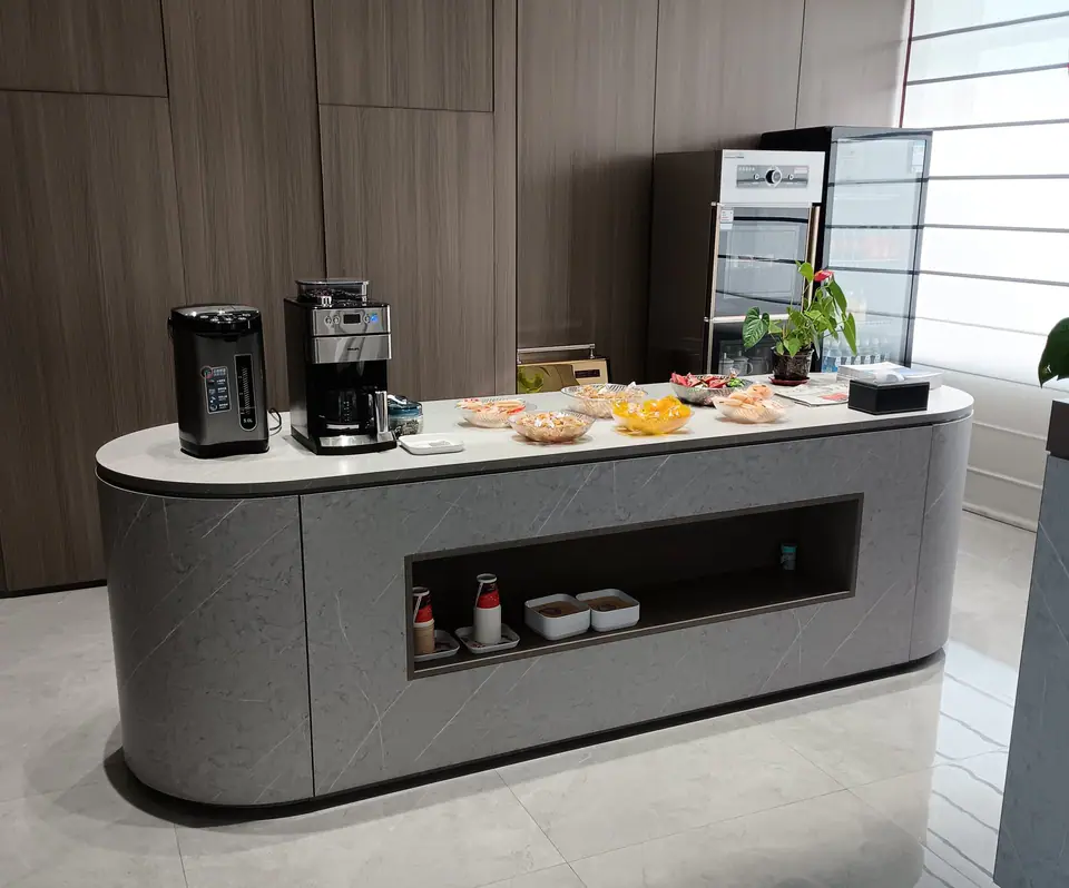 First Class Lounge — 2