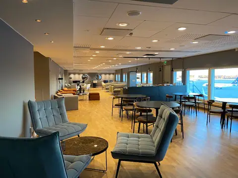 Pearl Lounge