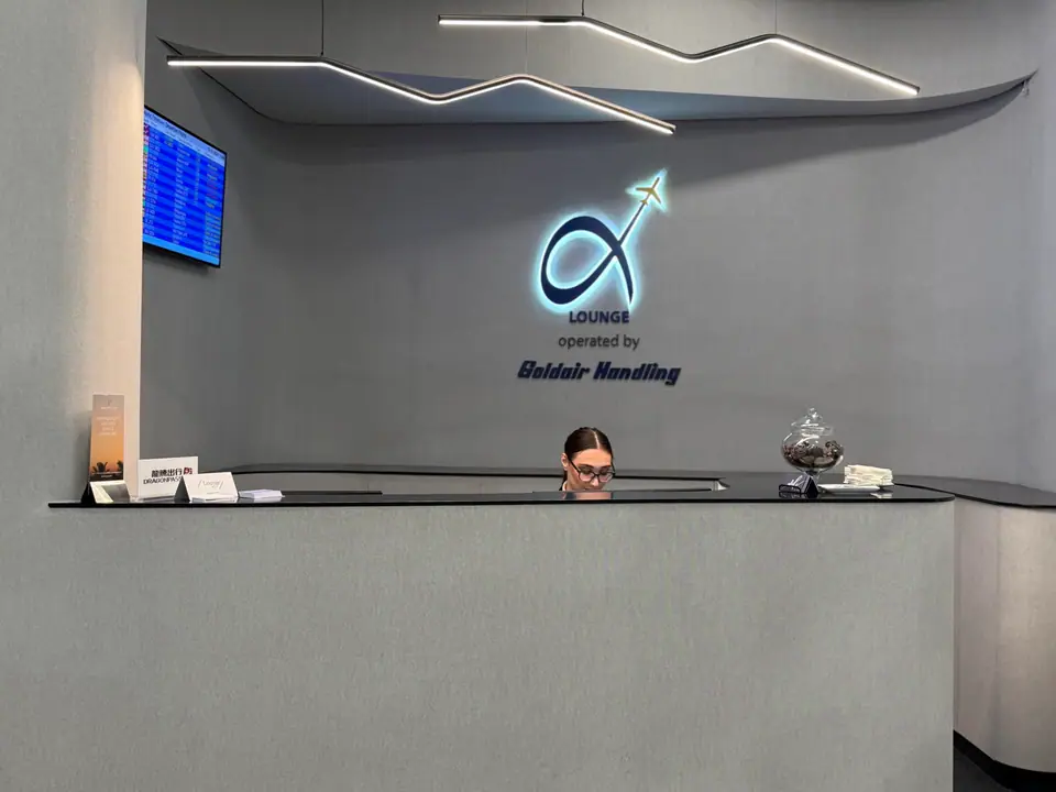 Goldair Handling x AIA Lounge