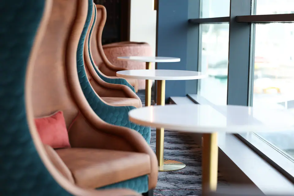 Aspire Lounge — 4