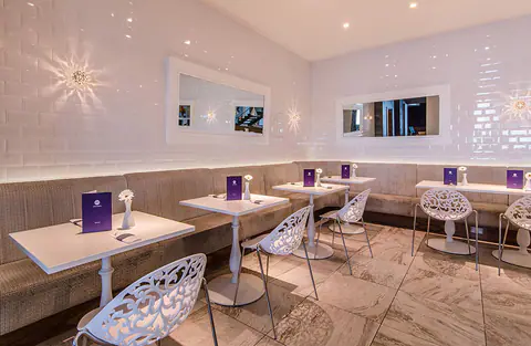 No1 Lounge — 3