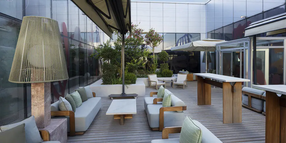 Primeclass Lounge — 1