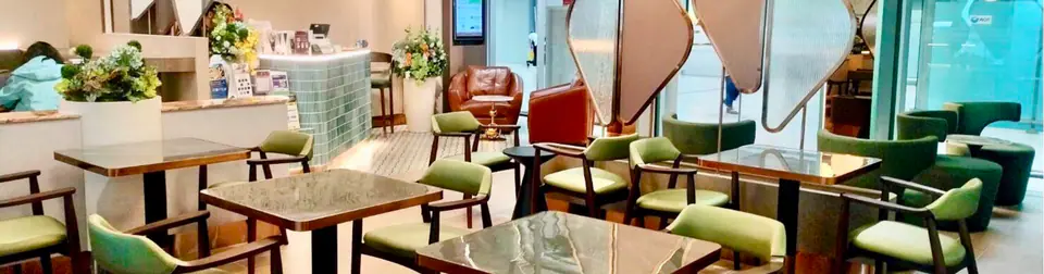 Miracle First Class Lounge — 3