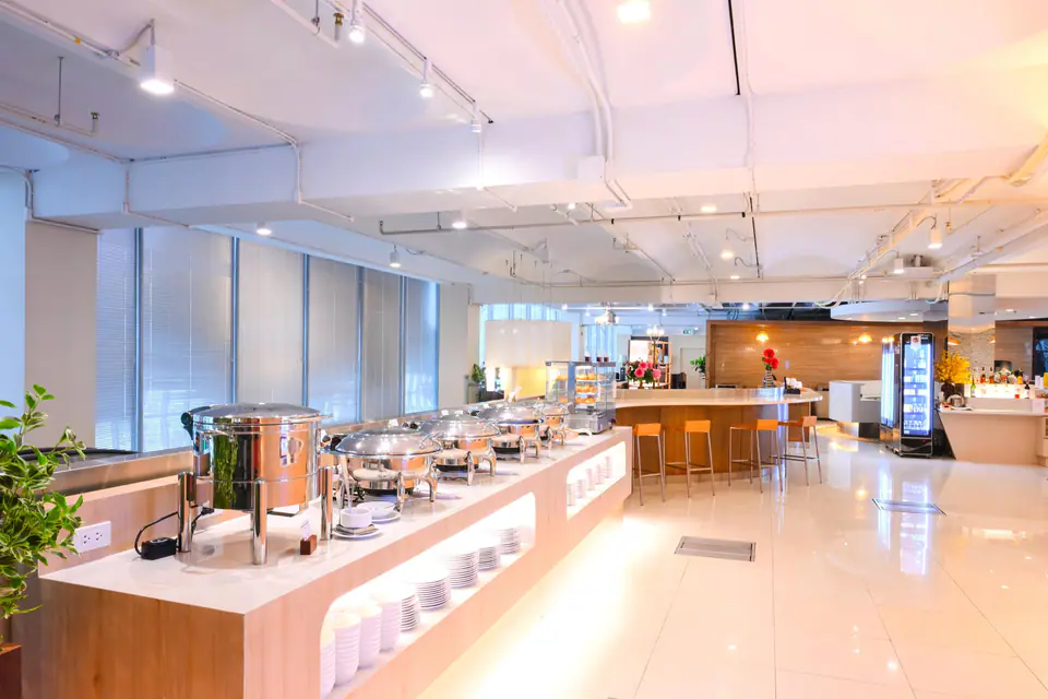Miracle First Class Lounge, Level 4 — 2