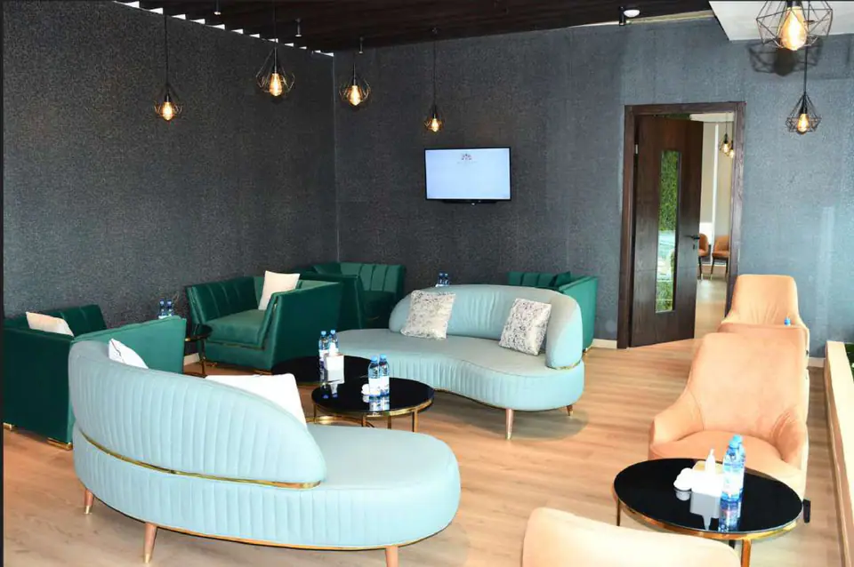 Bravia Platinum Lounge — 2