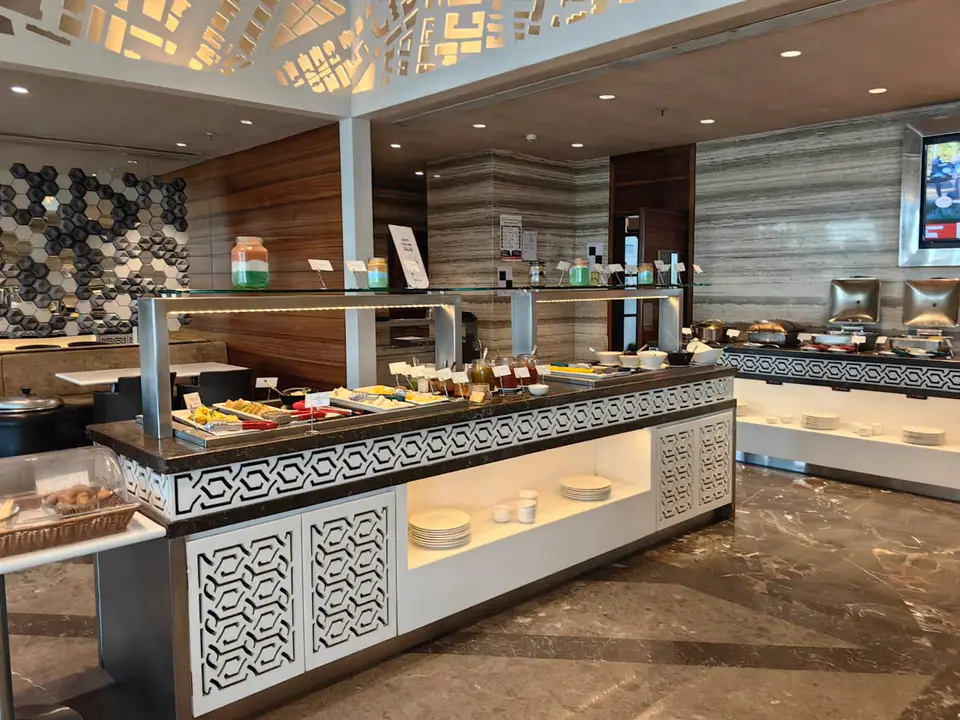 Adani Silver Lounge — 2