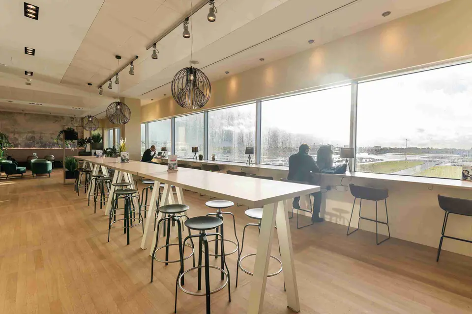 Diamond Lounge — 2