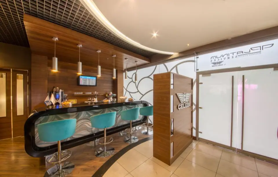 Platinum Lounge — 1