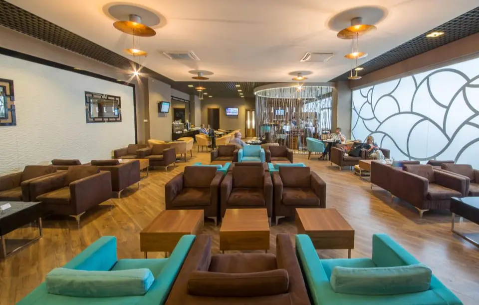 Platinum Lounge — 2