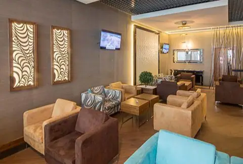 Platinum Lounge — 3