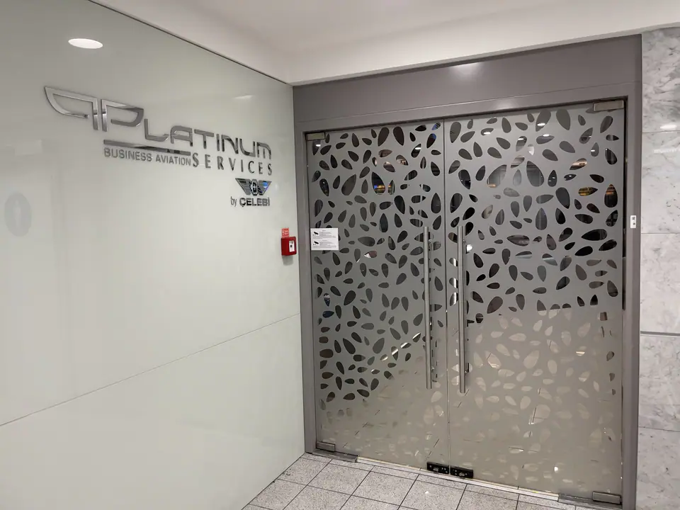 Platinum Lounge