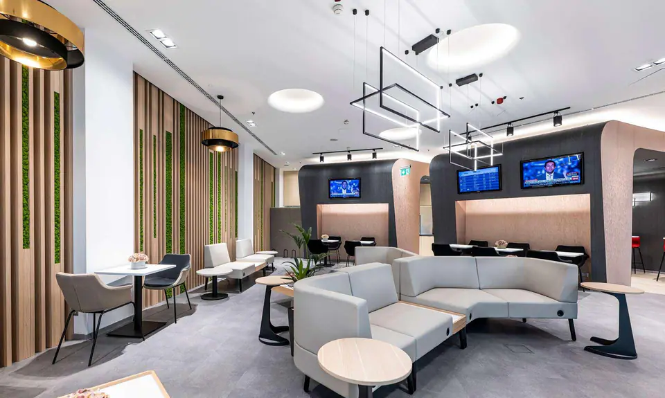SkyCourt Lounge