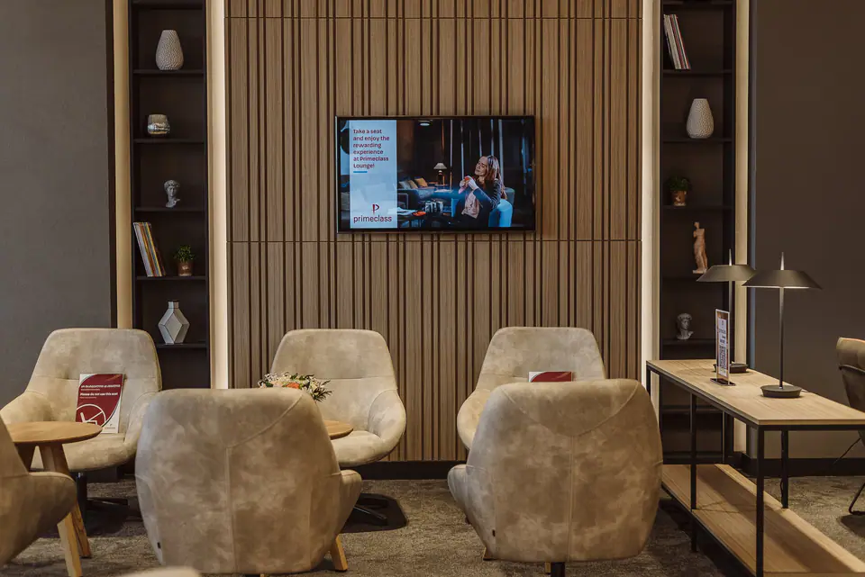 Primeclass Lounge — 3