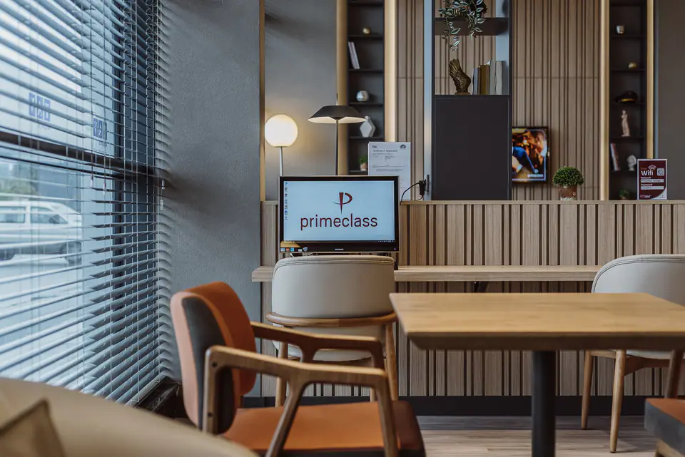 Primeclass Lounge — 4