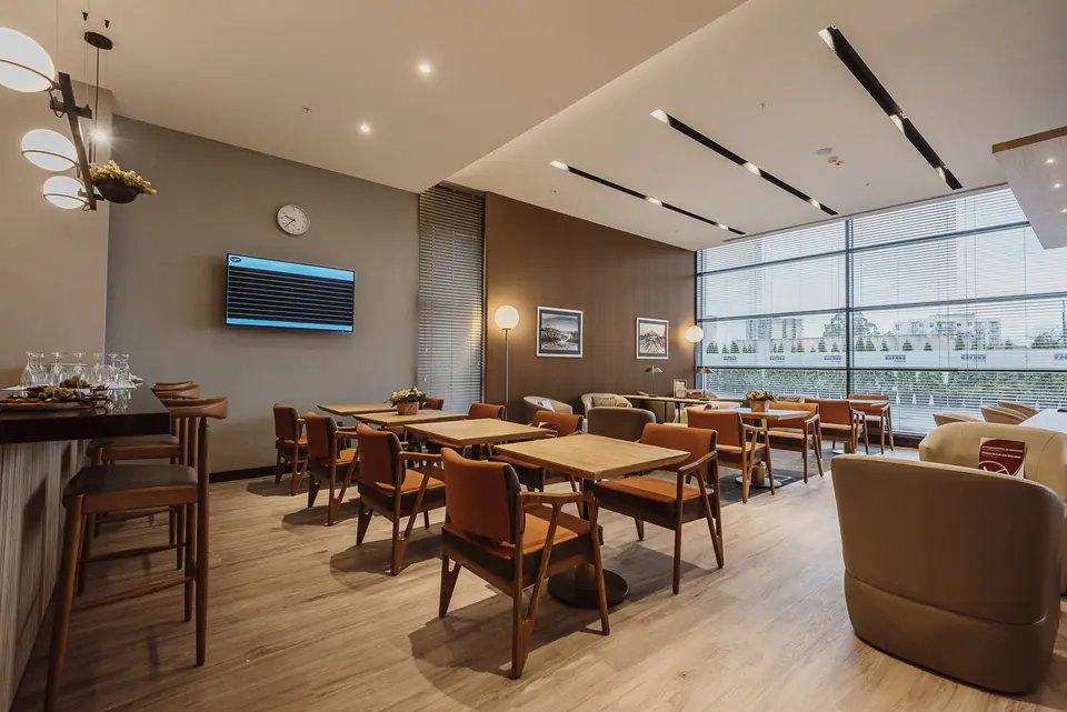 Primeclass Lounge — 5