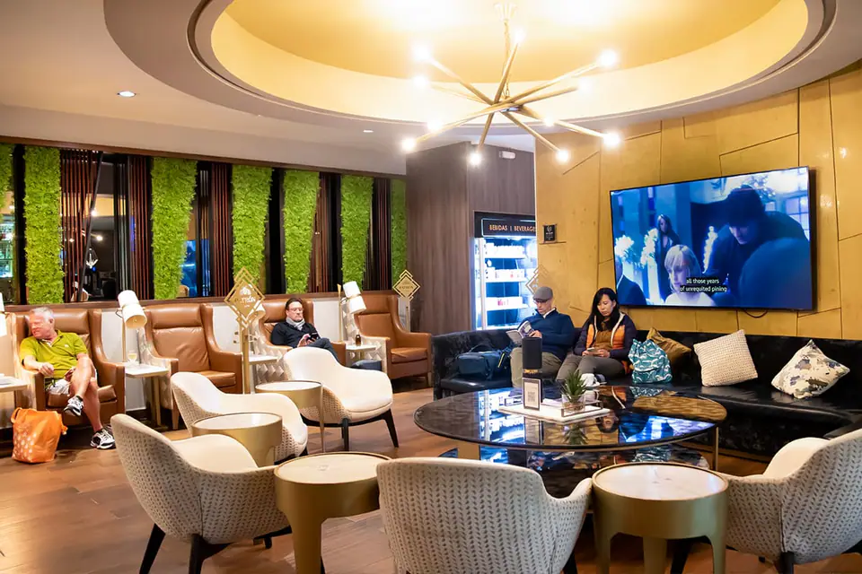 MERA Business Lounge Terminal 4 Domestic