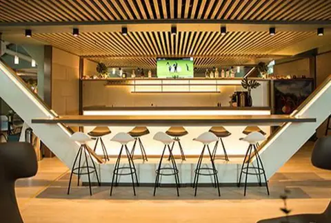 VIP Lounge — 3