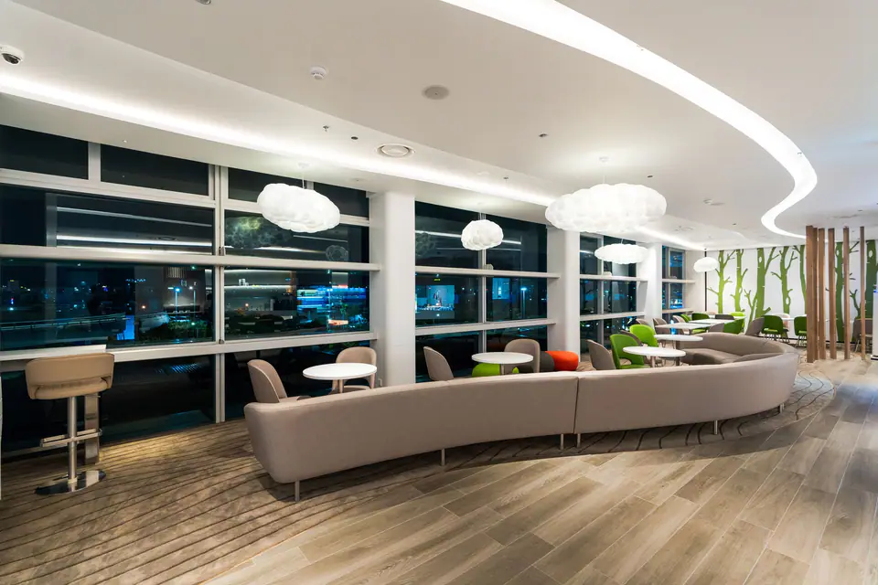 Vanda Lounge — 5