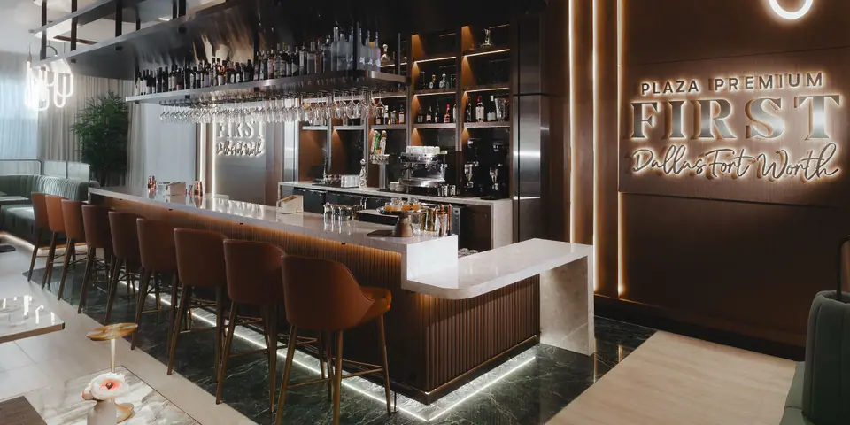Plaza Premium First — 2