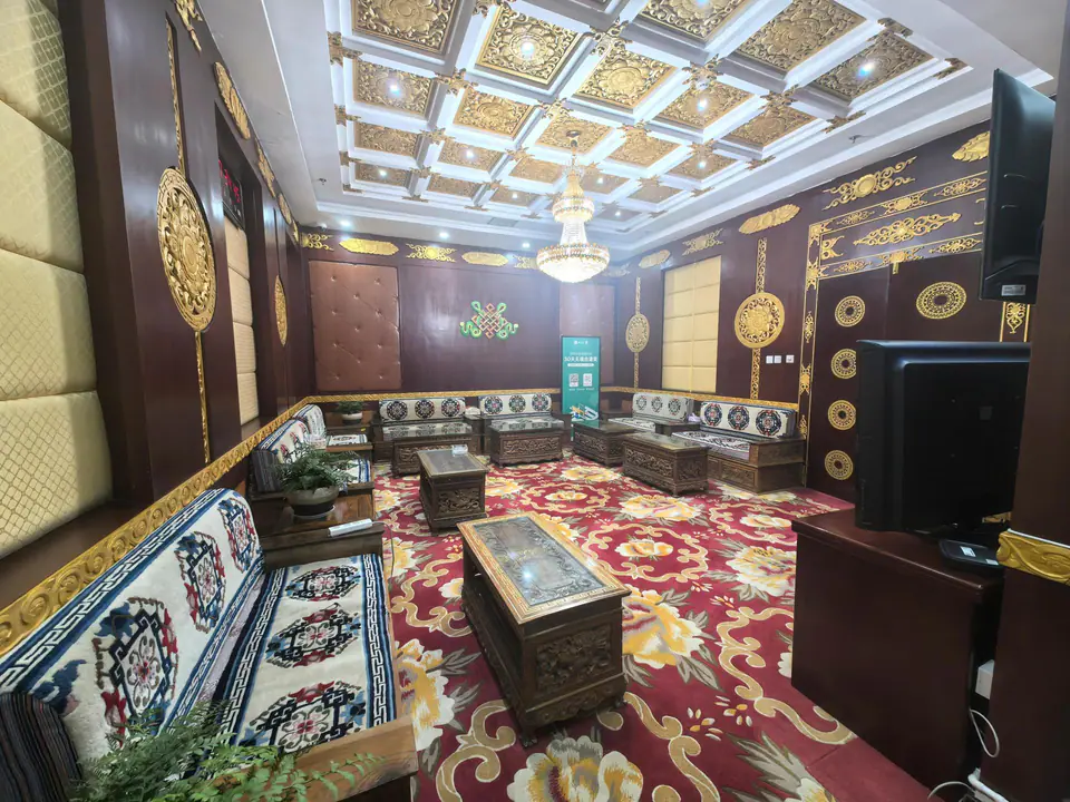 Best VIP Room — 4