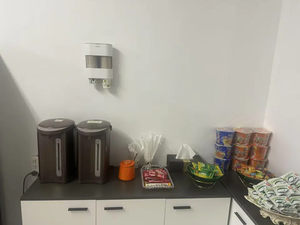 First Class Lounge — 5