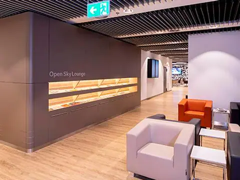 DUS Sky Lounge — 3