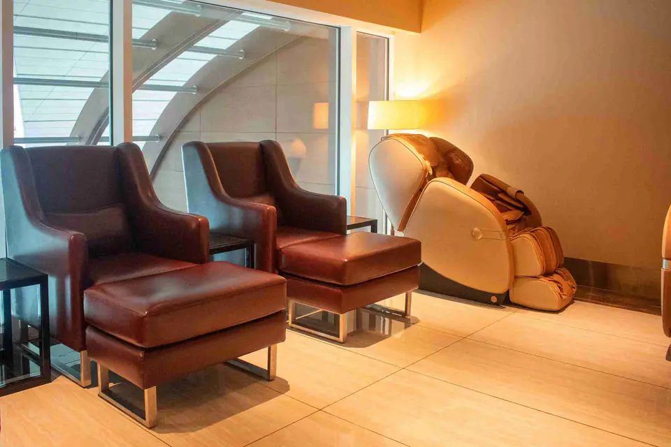 Ahlan Lounge @ Gate B26 — 4