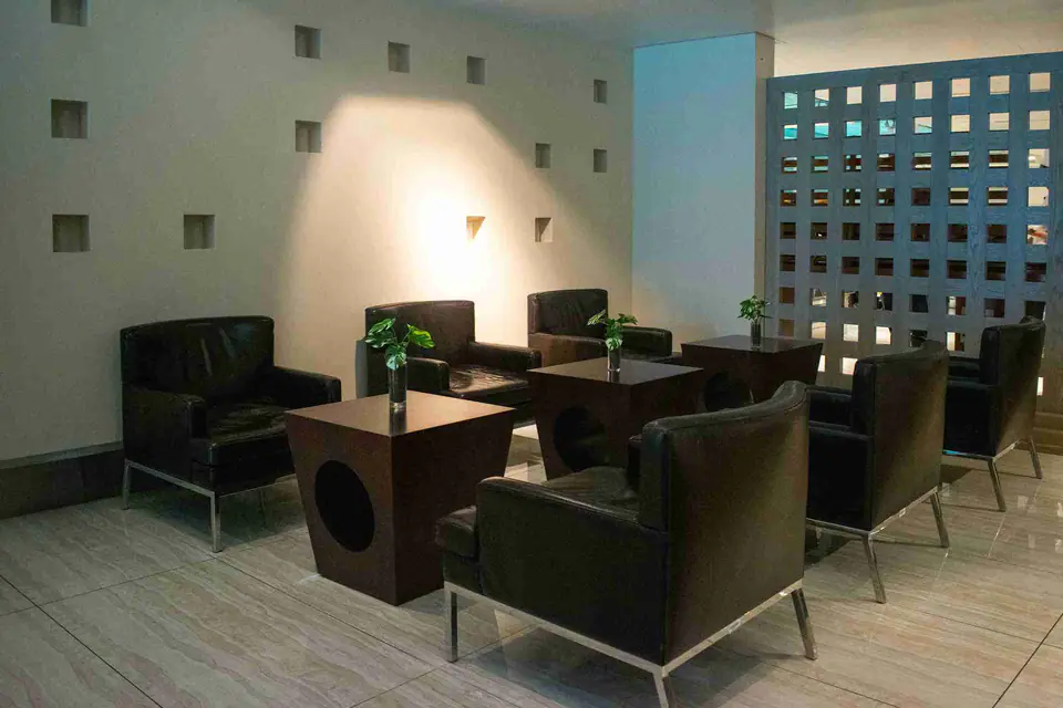 Ahlan Lounge @ Gate B26 — 5