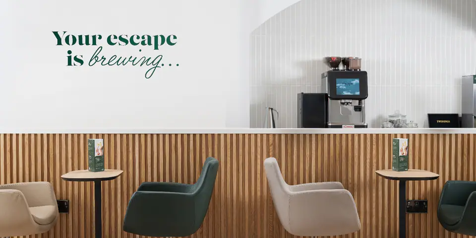 Escape Lounge — 3