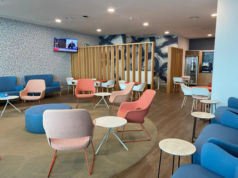 Lounge ANA — 2