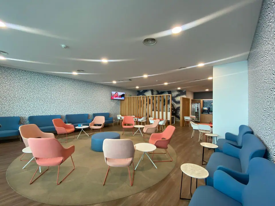 Lounge ANA — 3