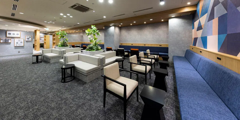 Lounge TIME/International