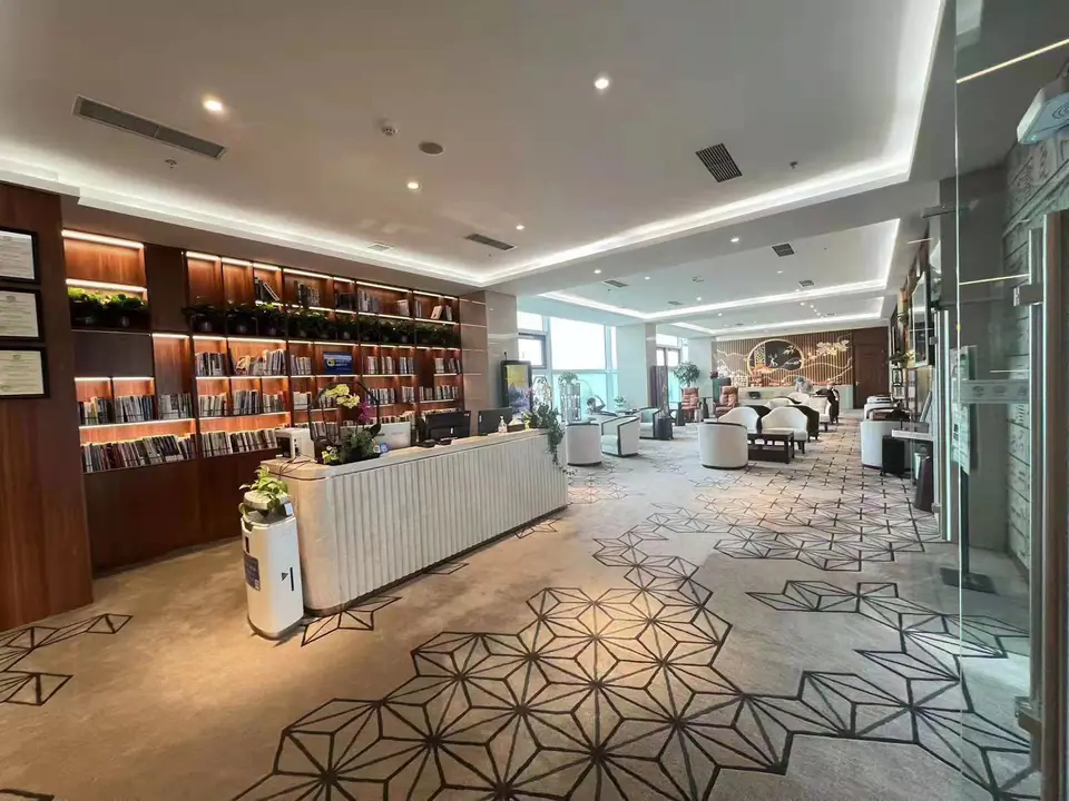 First Class Lounge — 2