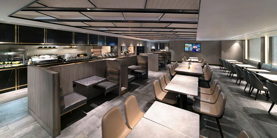 Plaza Premium Lounge, Near Gate 1