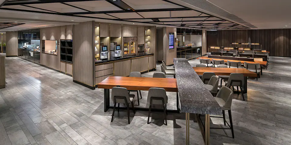 Plaza Premium Lounge, Near Gate 1 — 2