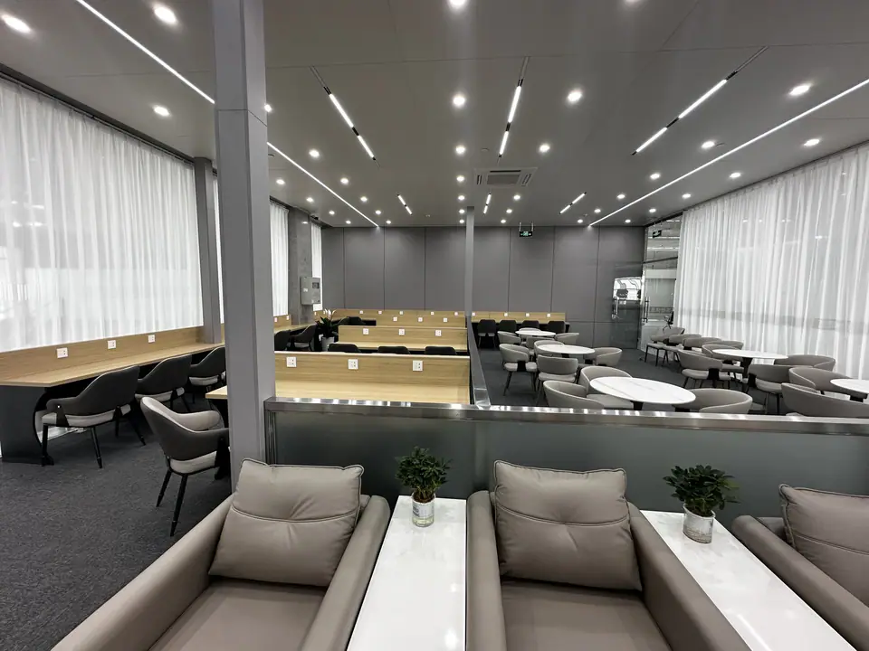 First Class Lounge — 3