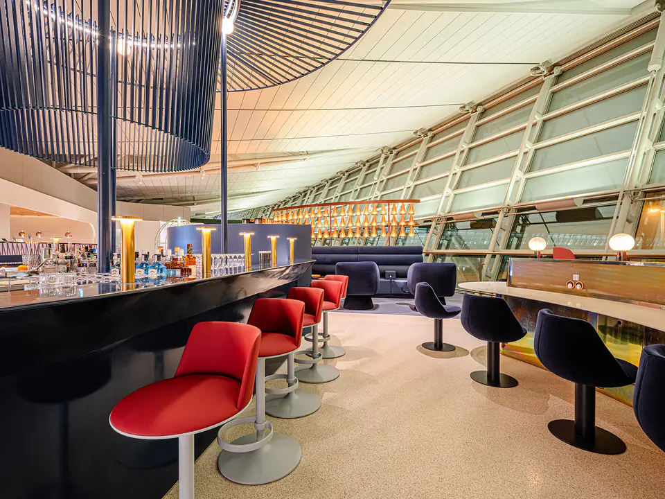 oneworld Lounge — 3