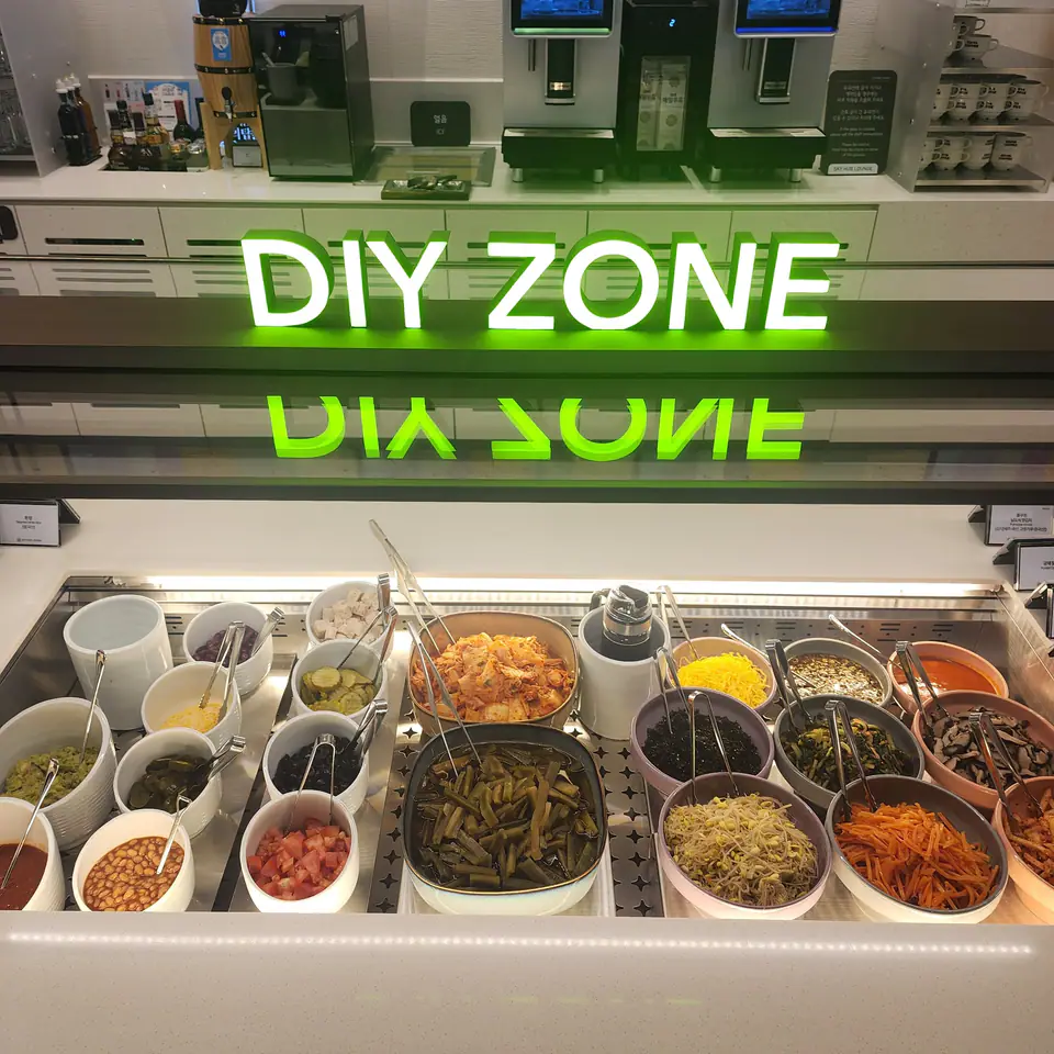 Sky Hub Lounge (Concourse) — 3