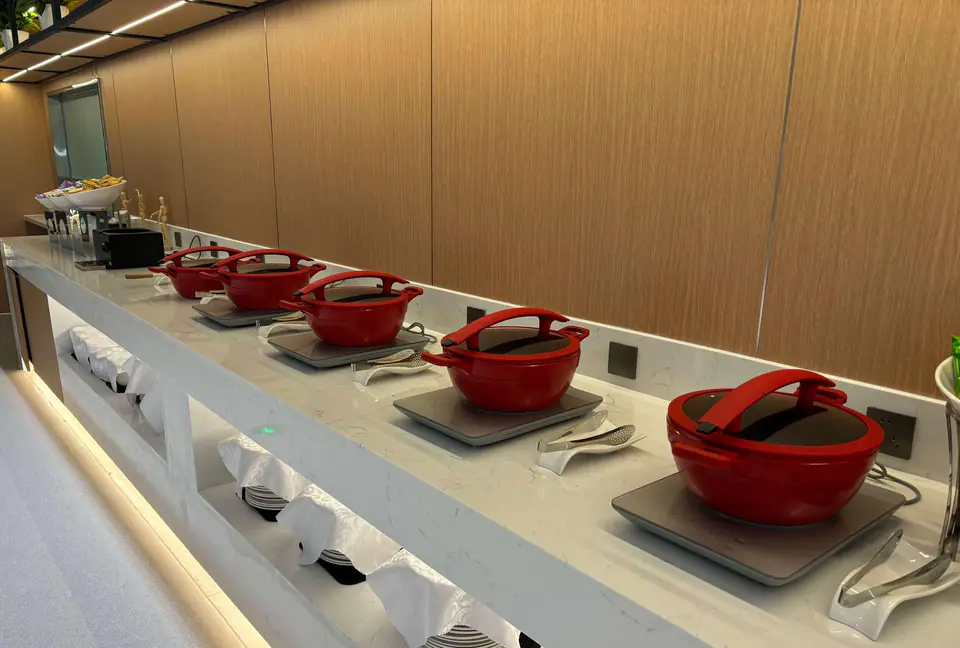 First Class Lounge — 4