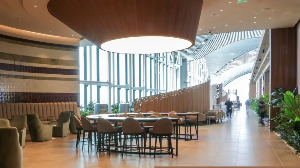 IGA International Lounge — 3