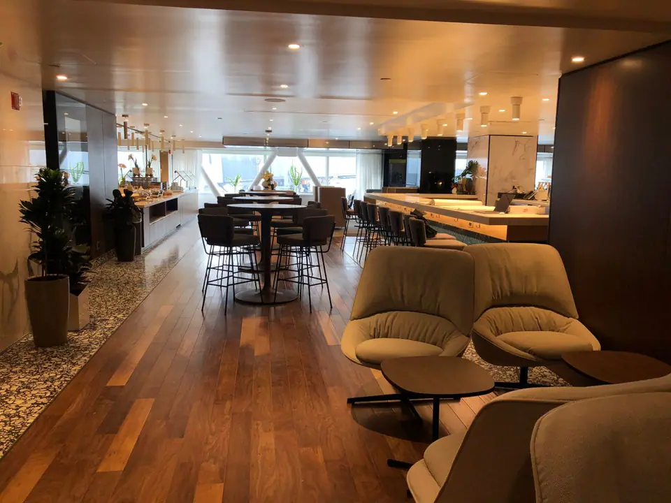 Primeclass Lounge — 4