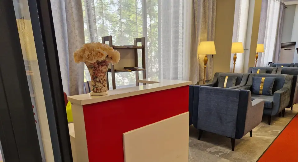 Beira Lounge (Level 2) — 2
