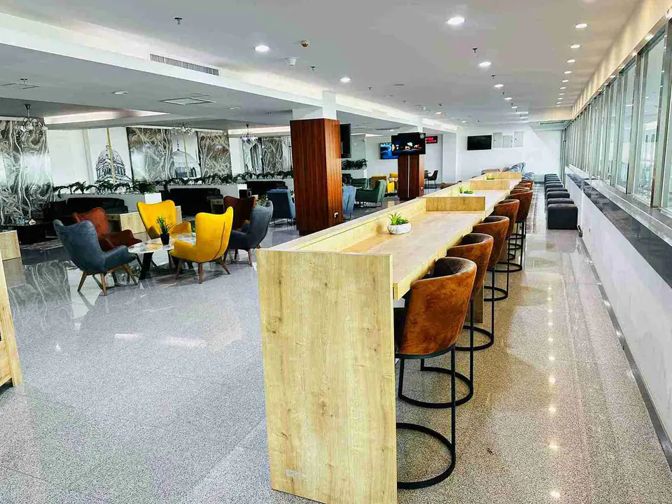 PTS Lounge — 4