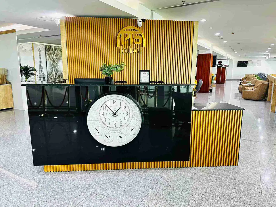 PTS Lounge — 5