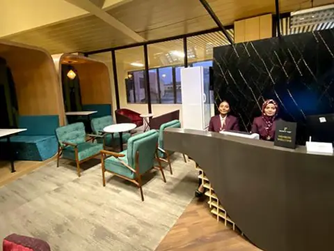 Prestige Lounge