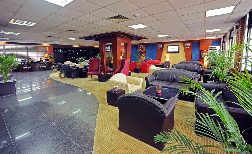 Executive Lounge — 2