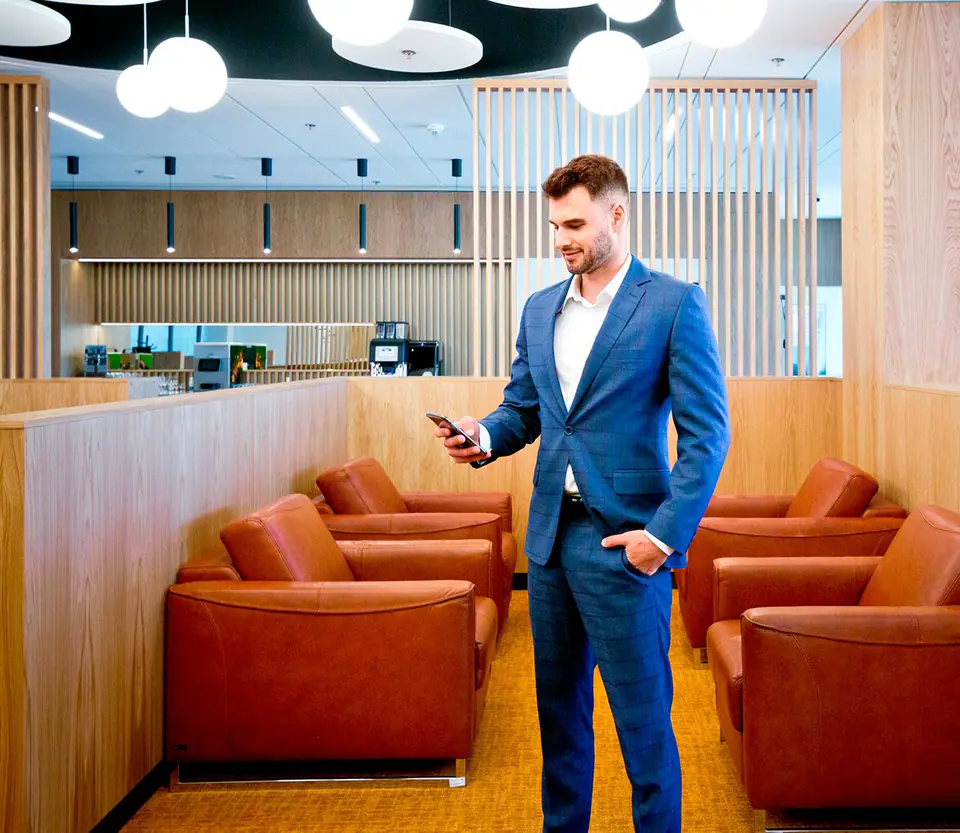 Business Lounge — 2